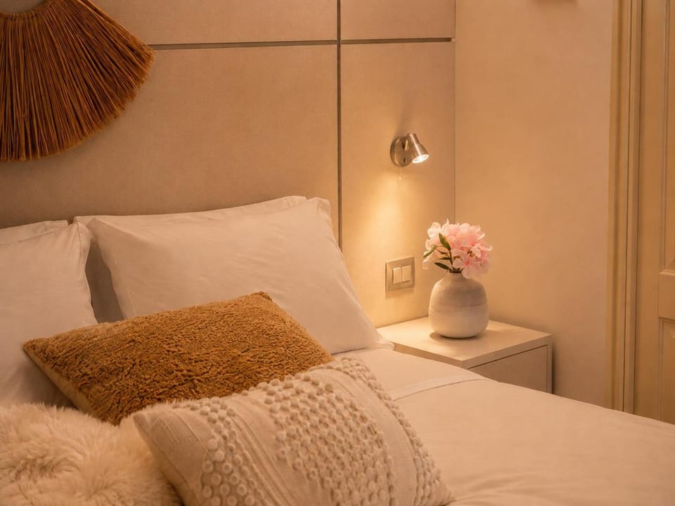 Bed, Decorative detail, Bedroom