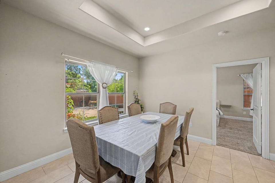 Custom 3BR near Dickies, TCU & Stockyards House in Fort Worth