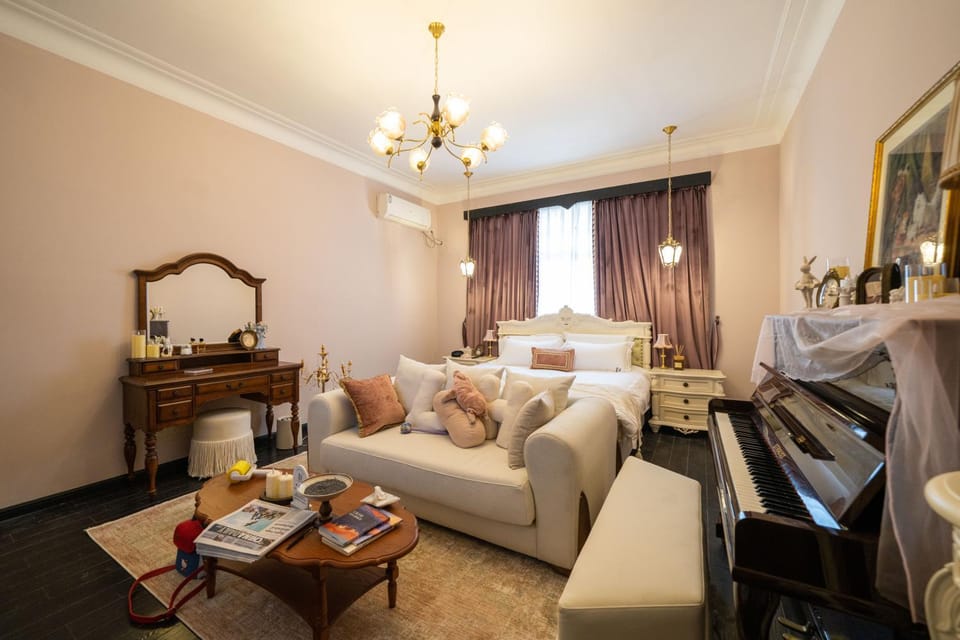 Yuyuan Road Apartment House in Shanghai