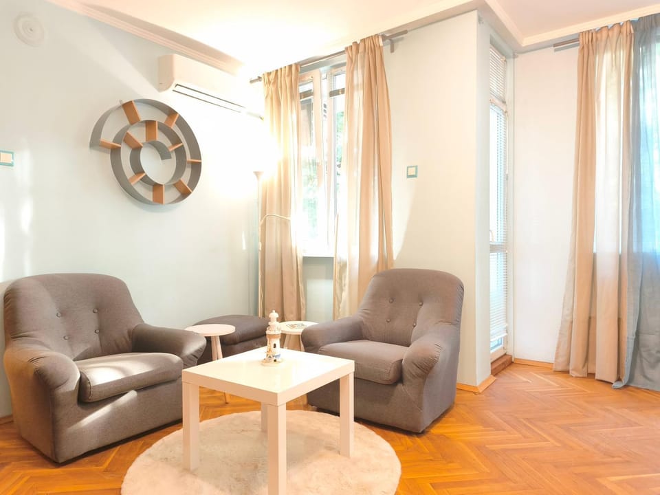 By The Sea Varna Central Apartment 3 Apartment in Varna