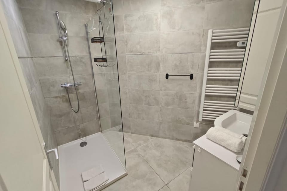 Appart 2 chambres calme & lumineux proche tram Apartment in Nice