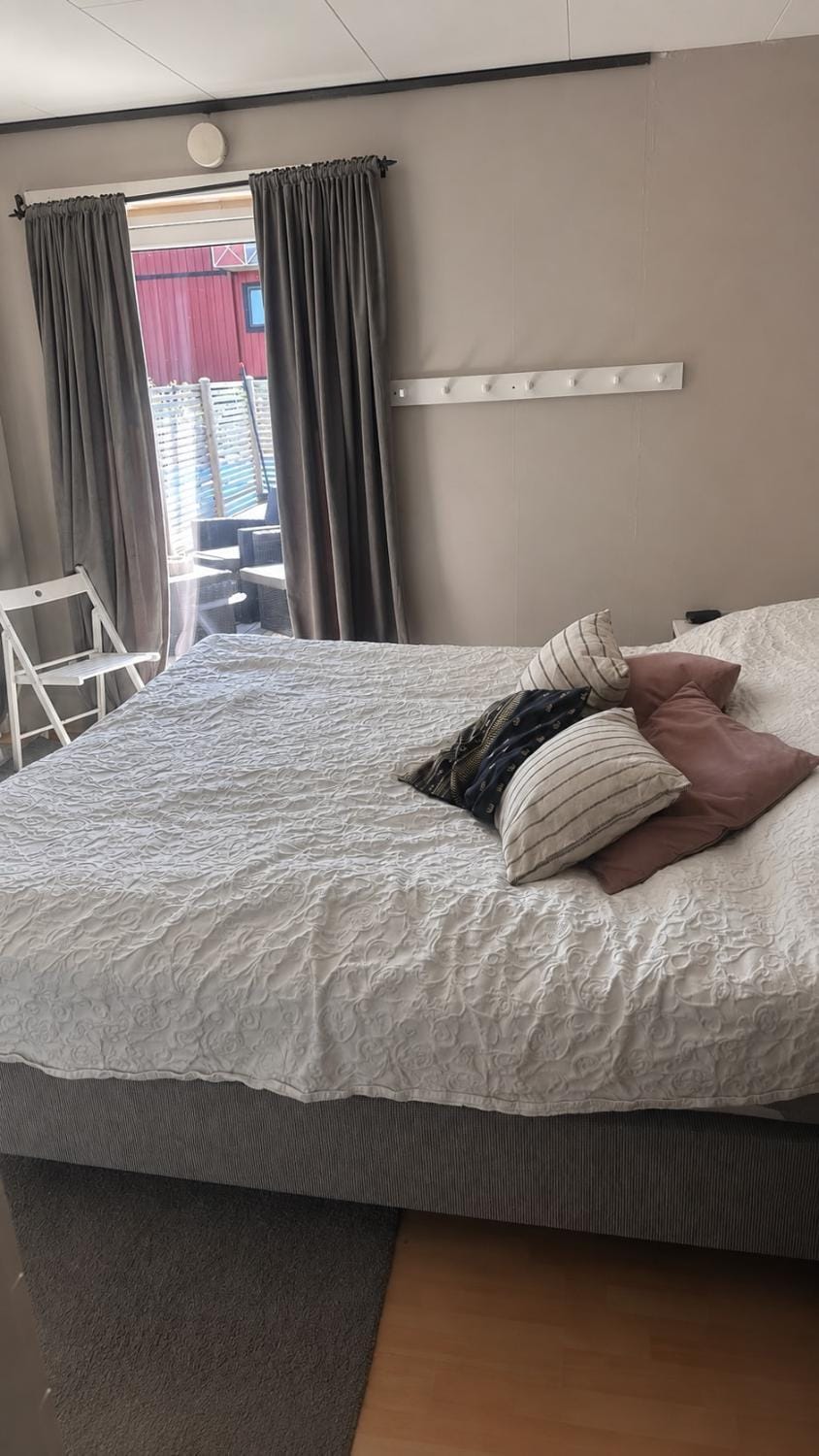 Familjevilla med jacuzzi - nära strand och centrum Villa in Sweden