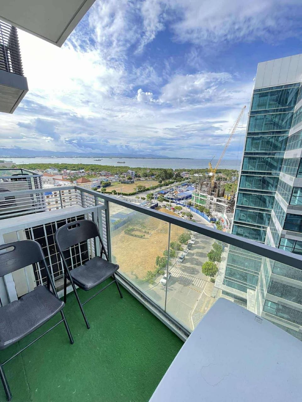One Manchester Place Apartment in Lapu-Lapu City