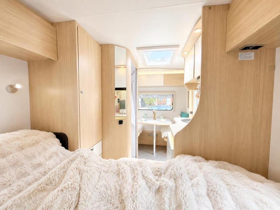 Bedroom, wardrobe