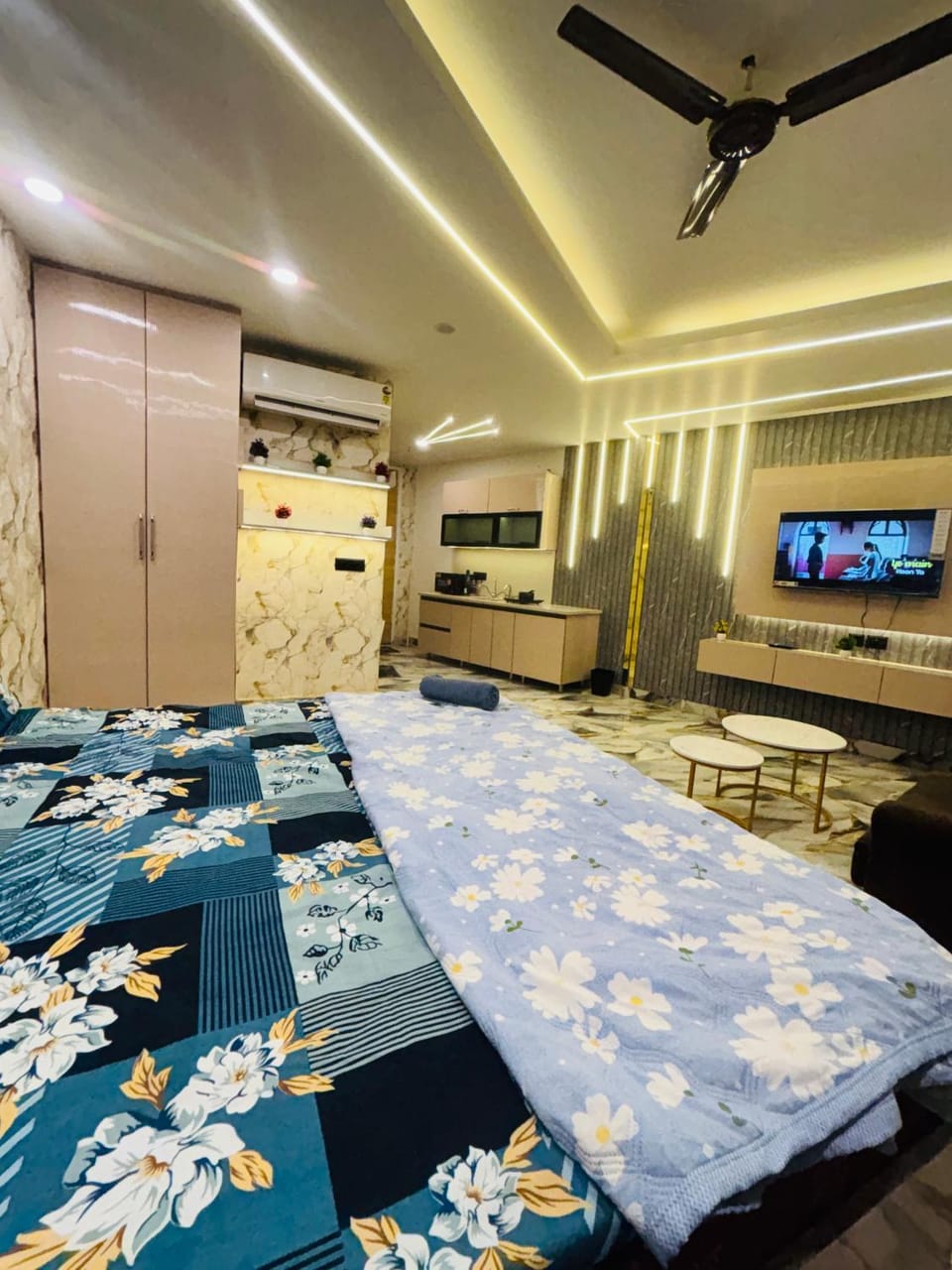 Nior luxury stays Apartment hotel in Noida