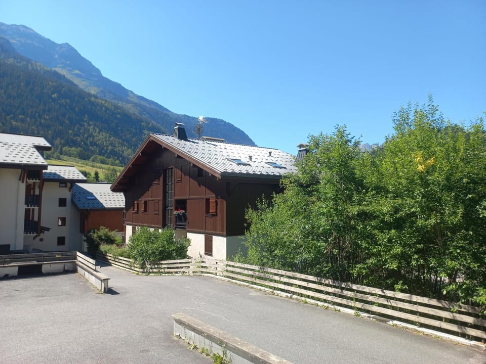 Cozy, village center, TMB Tour MontBlanc Apartment in Les Contamines-Montjoie