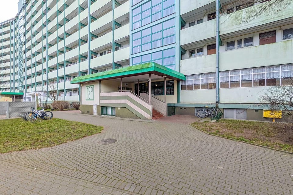 Property building, Day