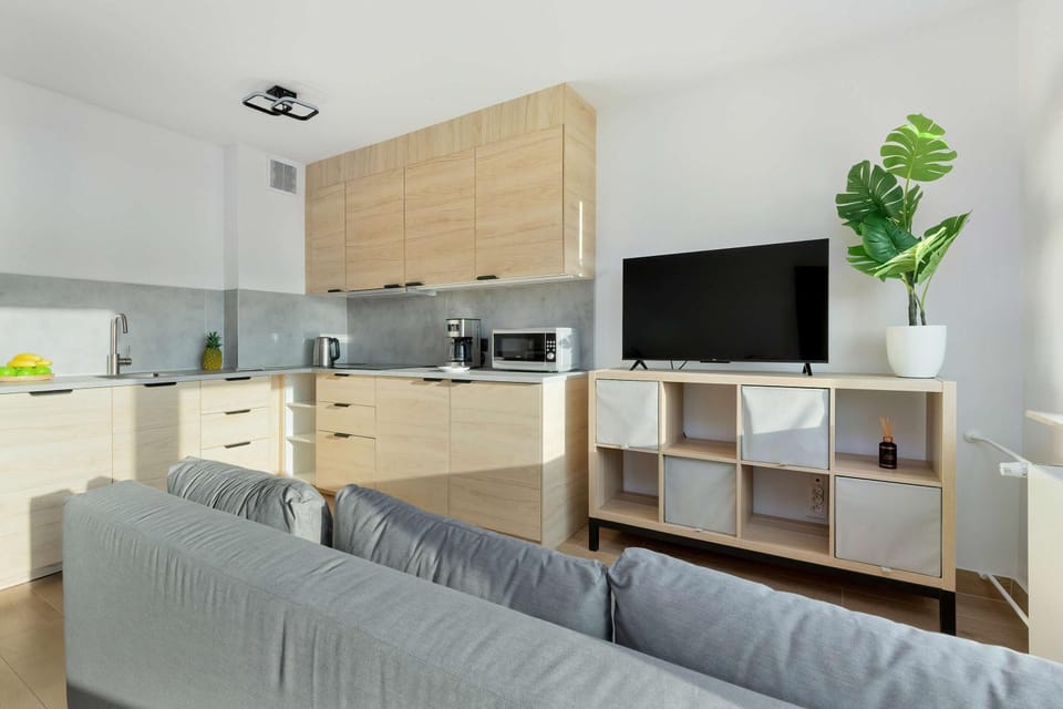 TV and multimedia, Kitchen or kitchenette, Seating area, Evening entertainment, stove