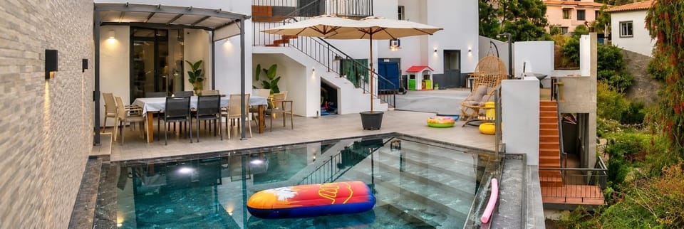 Villa Ritz - Swimming Pool- Free Parking House in Funchal