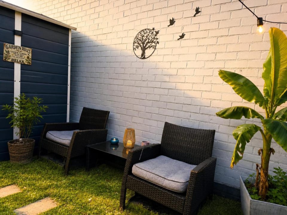 Patio, Garden