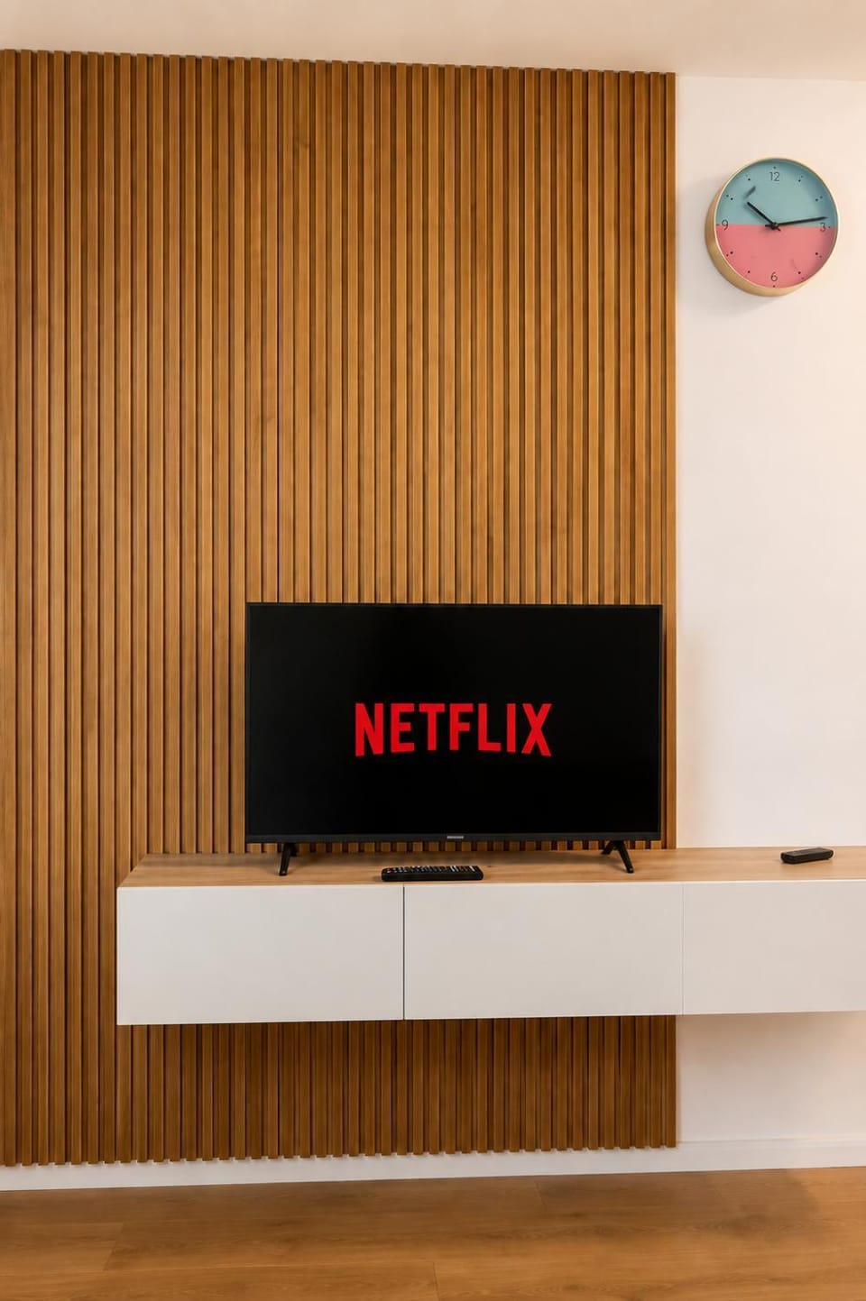 Communal lounge/ TV room, TV and multimedia, Evening entertainment