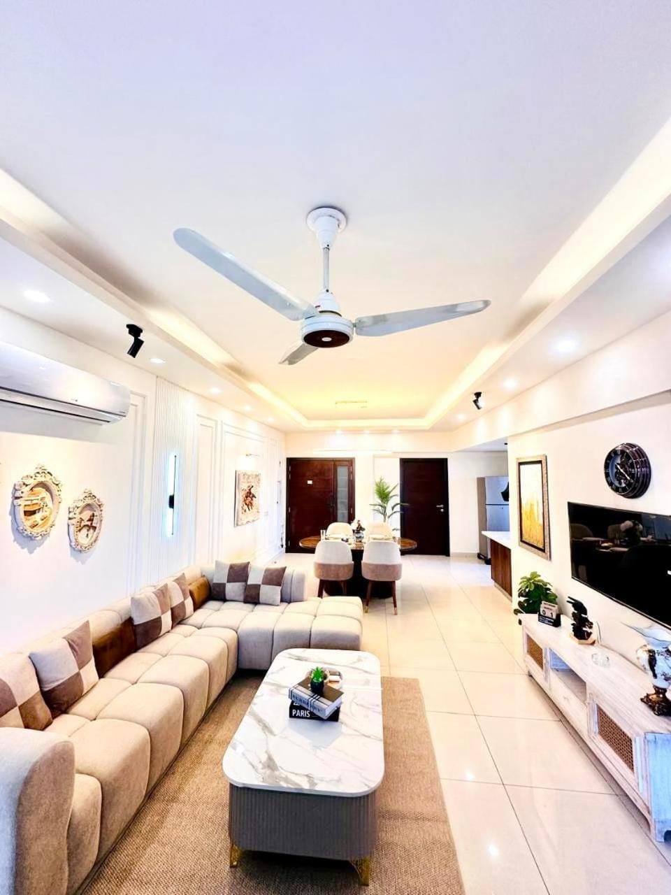 TV and multimedia, Living room, Seating area