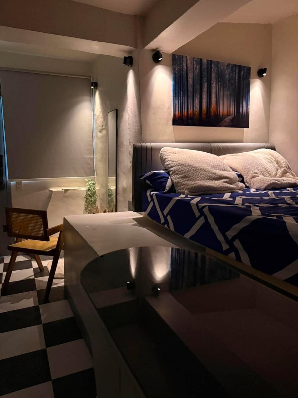 Bed, Photo of the whole room