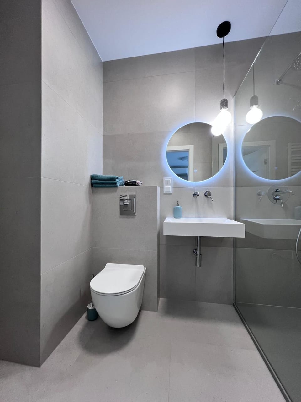 Toilet, Bathroom