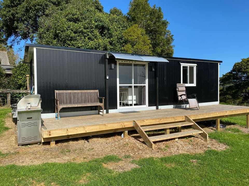 1 bedroom Cabin 5 min to Pukekohe town centre Cabin in Auckland Region