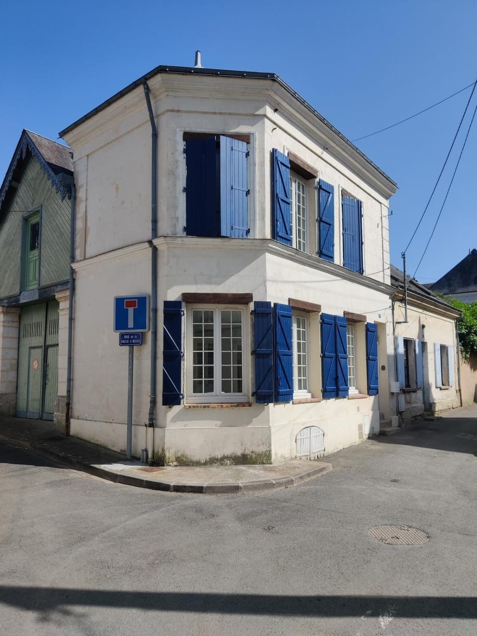 Facade/entrance