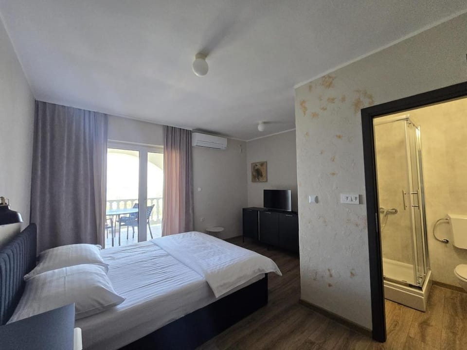 Olea 1930 - Room For 2 With Sea View And a Balcony Apartment in Zadar County