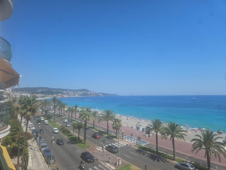 Royal Horizon Nice Apartment in Nice