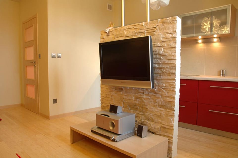 TV and multimedia, Kitchen or kitchenette