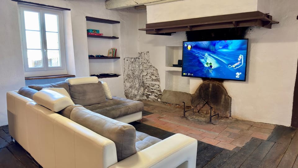 Living room, Family