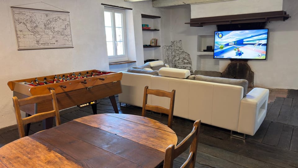 Living room, Family