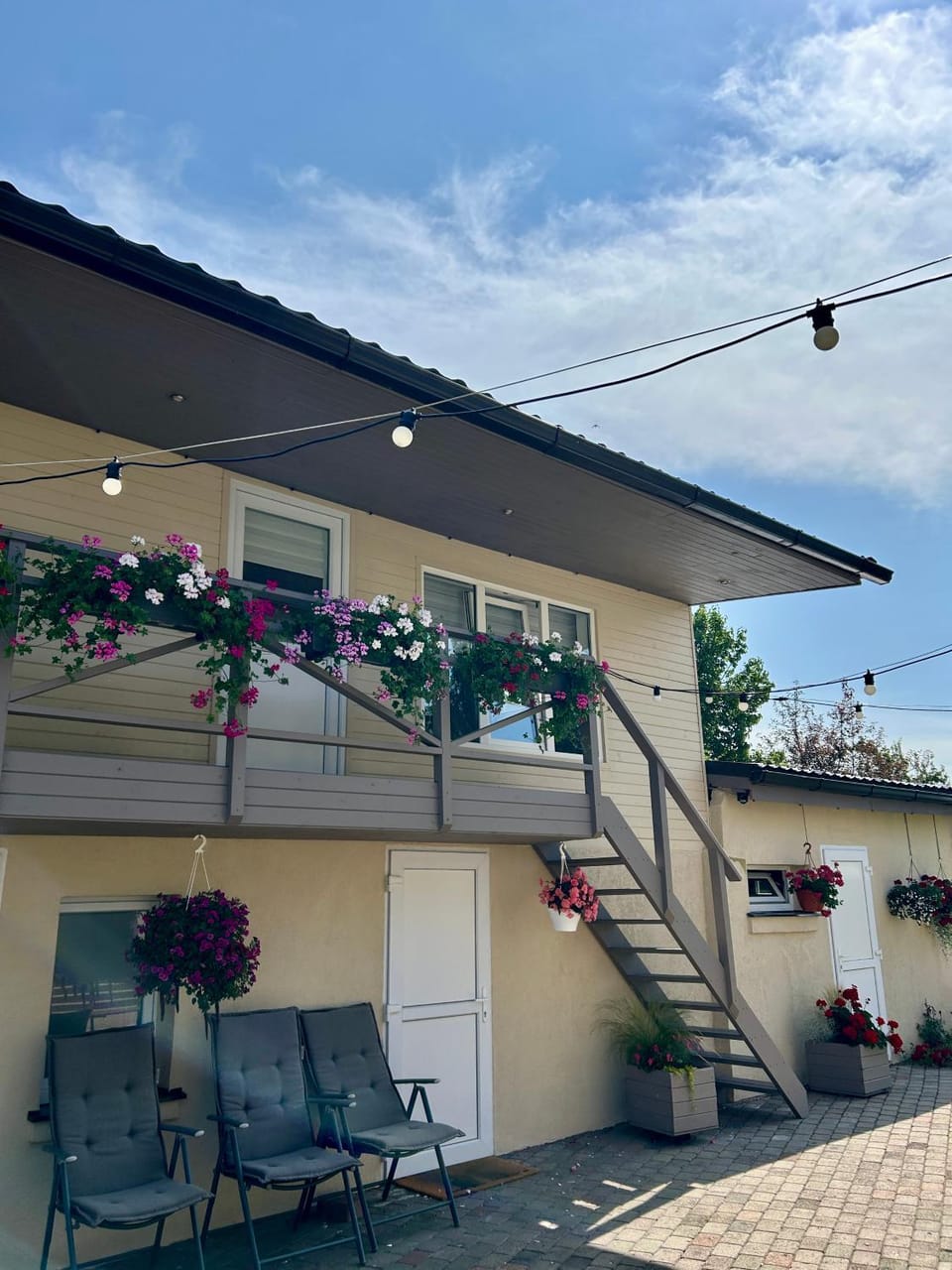 Property building, Balcony/Terrace