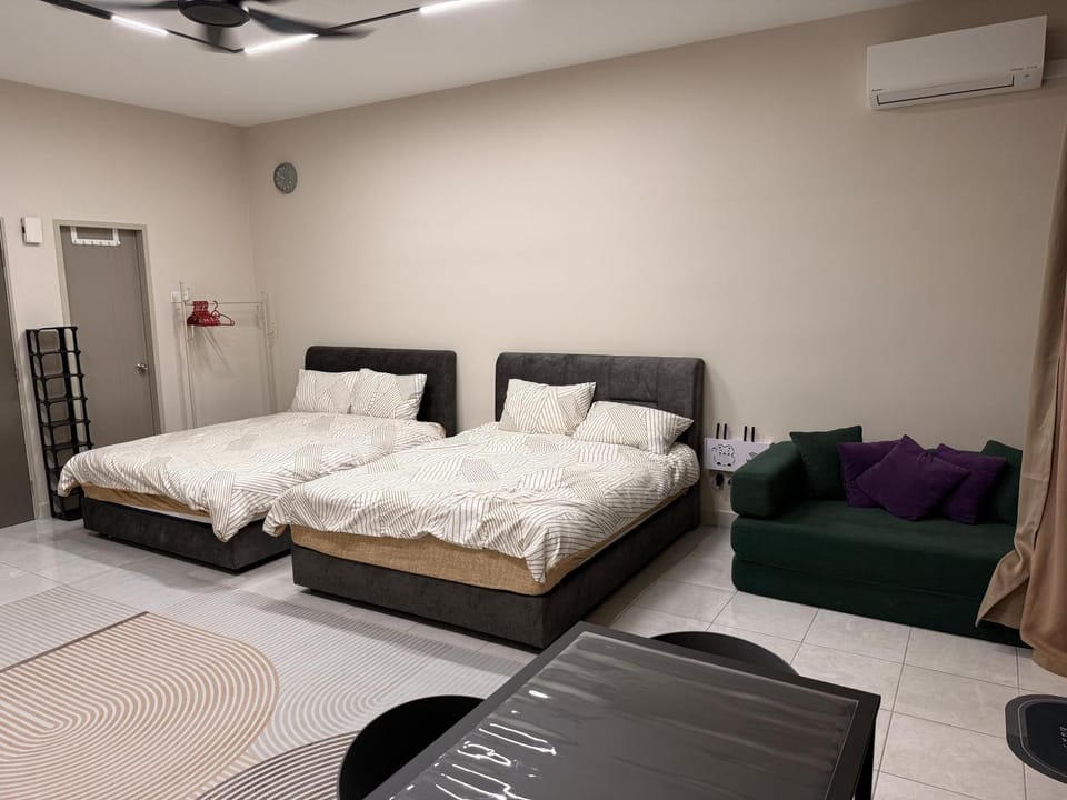 Living room, Bedroom