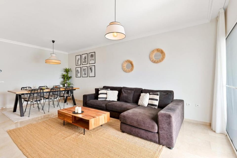 Living room, Seating area, Dining area