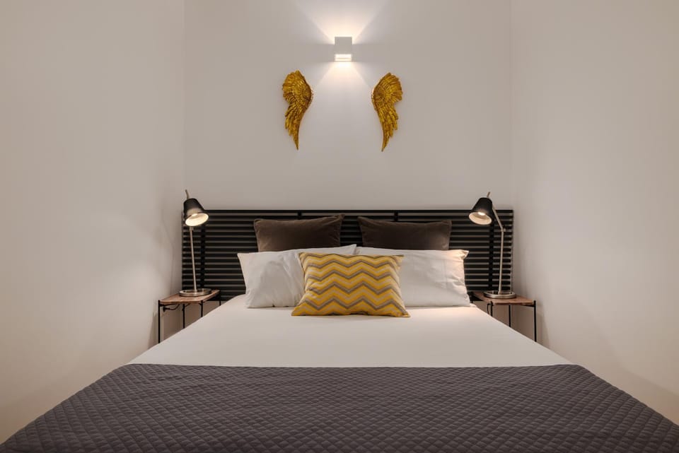 Bed, Bedroom