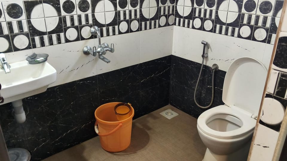 Toilet, Bathroom