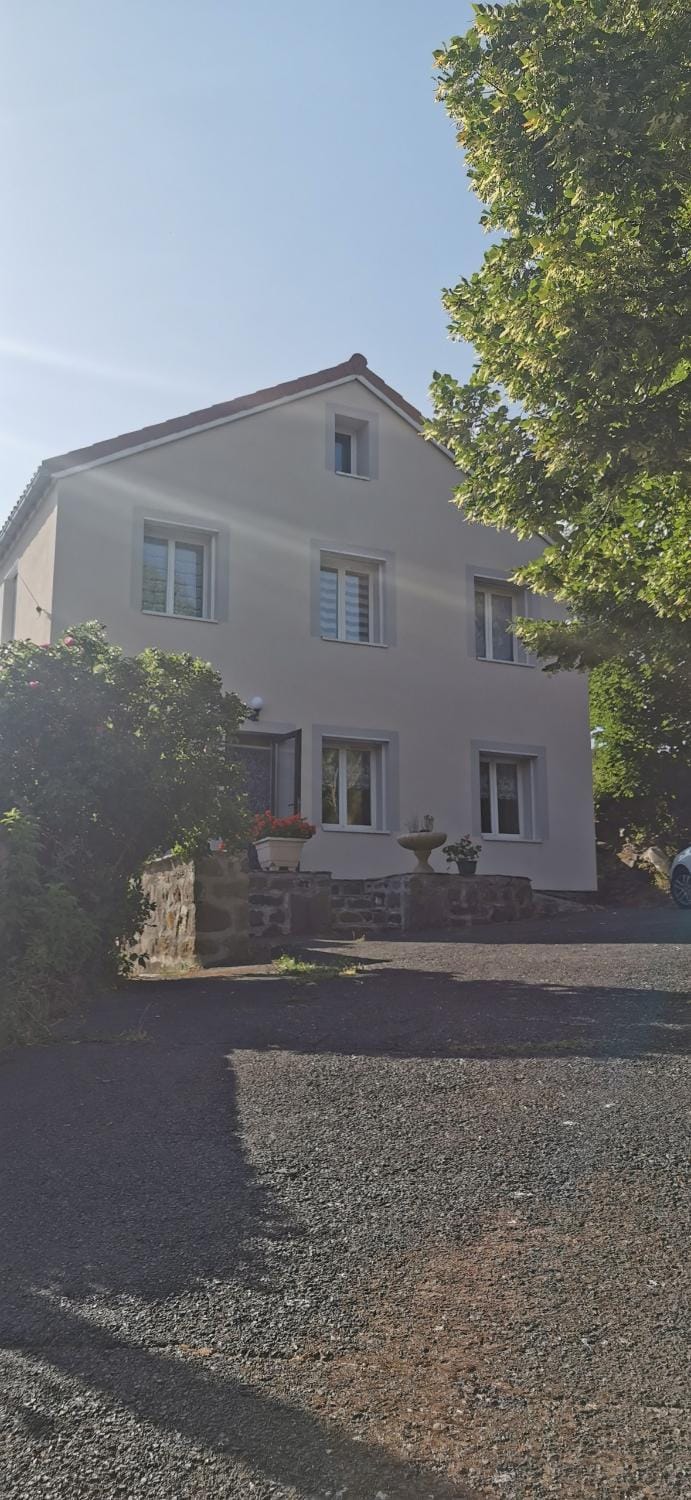 La ferme du lac Saint Front House in Auvergne-Rhône-Alpes