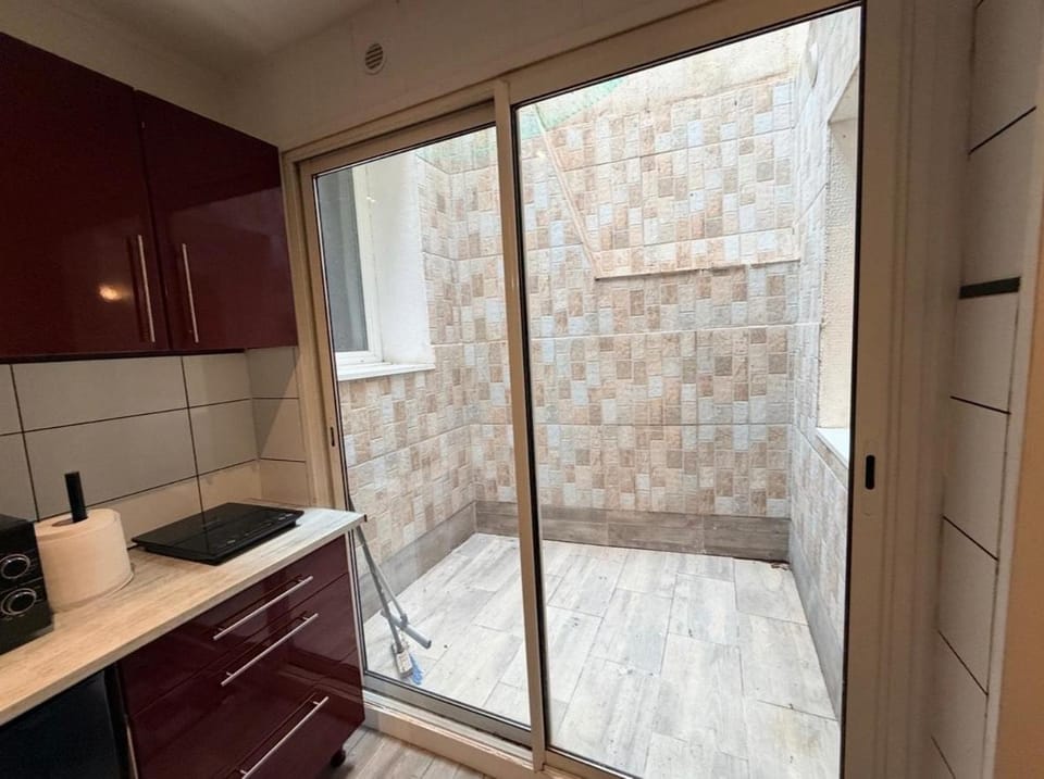Small peaceful haven with patio in the heart of Sète Apartment in Occitanie