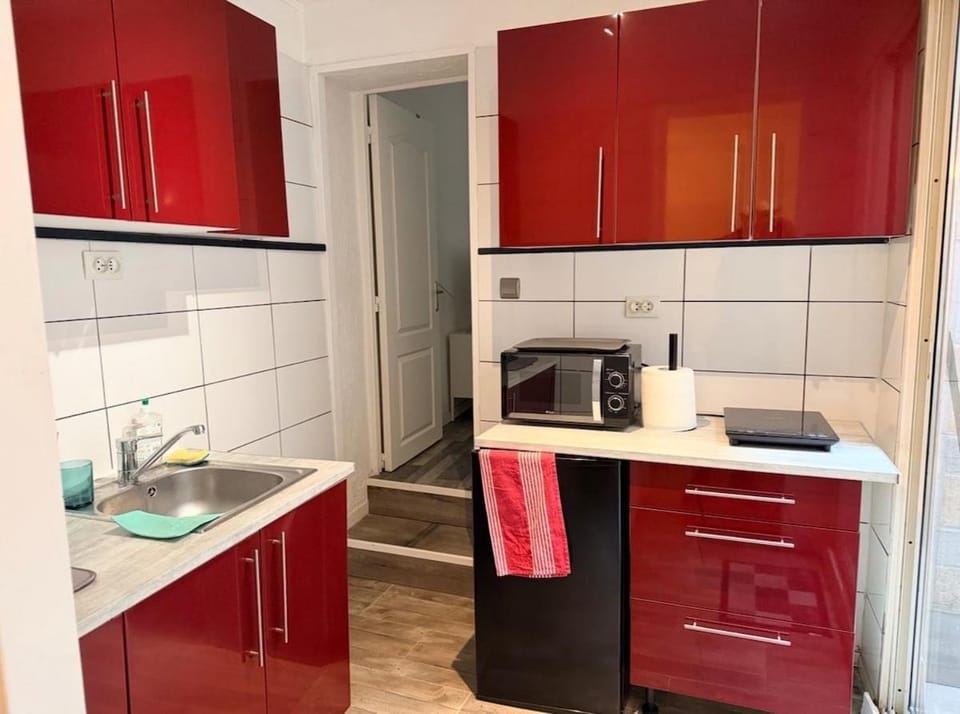 Small peaceful haven with patio in the heart of Sète Apartment in Occitanie