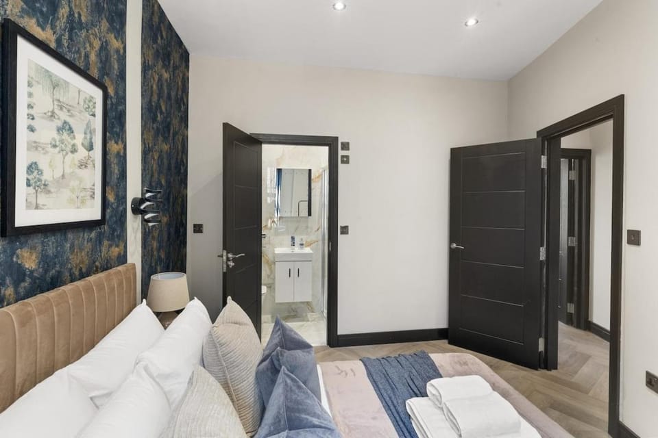 Luxe Gem Next Transport Fast Central London Access Apartment in London Borough of Southwark