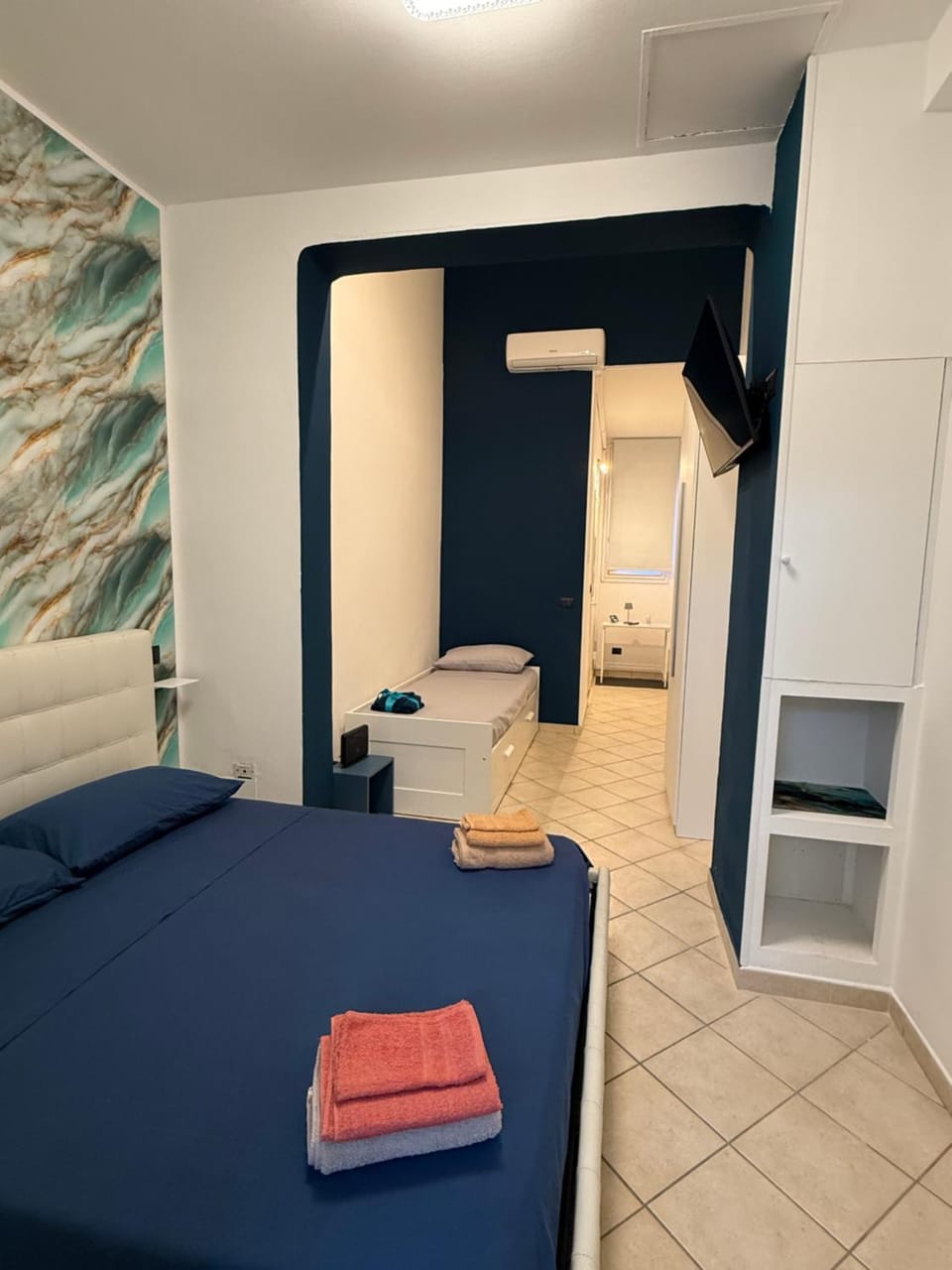 Bed, Bedroom, wardrobe