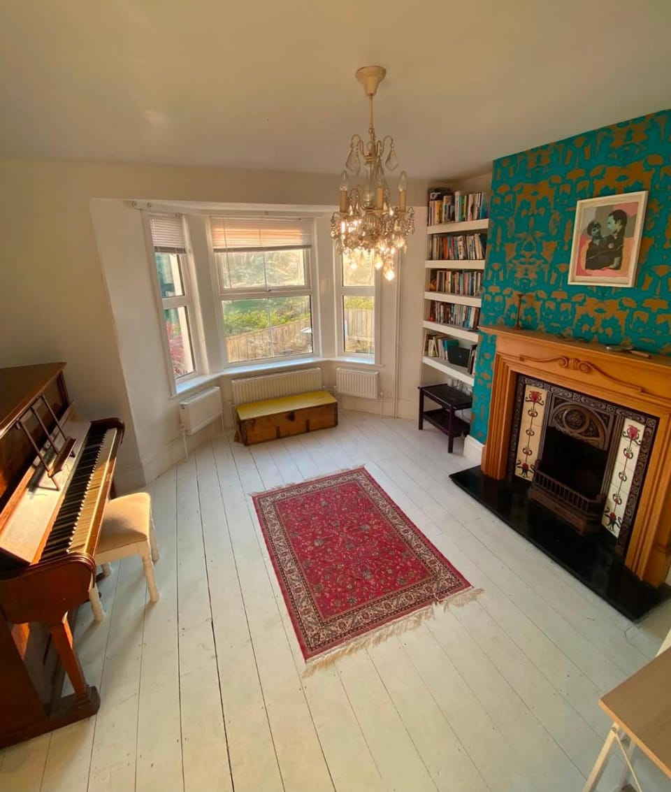 Strand Retreat House in England