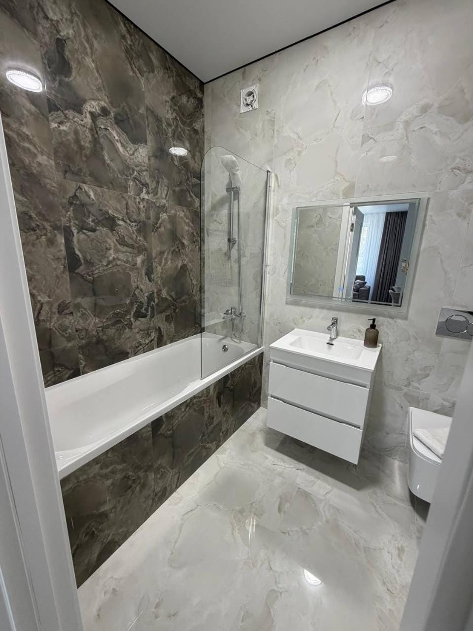 Sea Breeze Residence Первая линия моря, Фонтан Apartment in Odessa