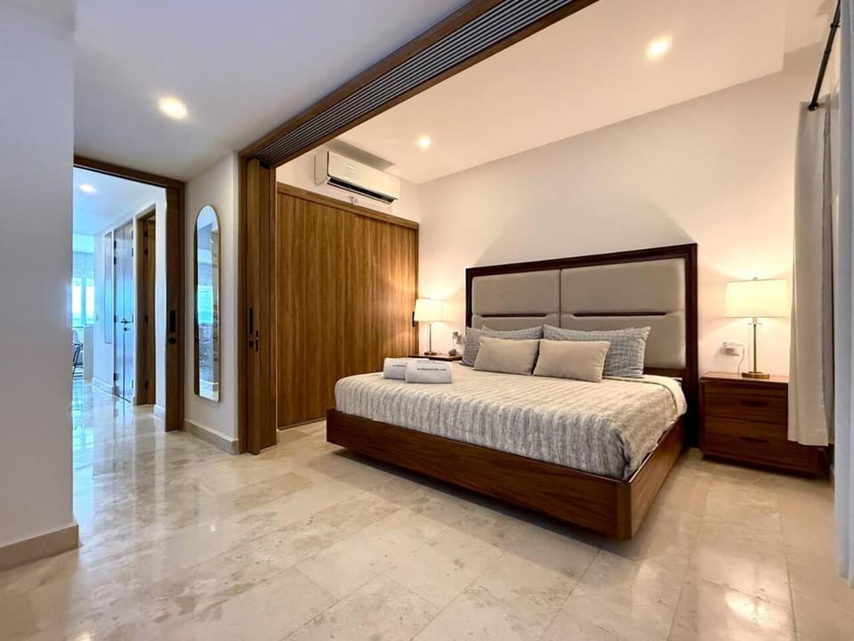 Oceanview 1BR Breakfast Rooftop Pool & Gym Apartment in Puerto Vallarta