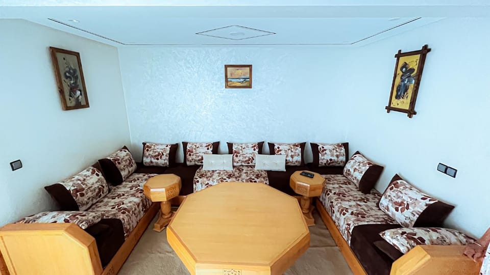 Property building, Communal lounge/ TV room