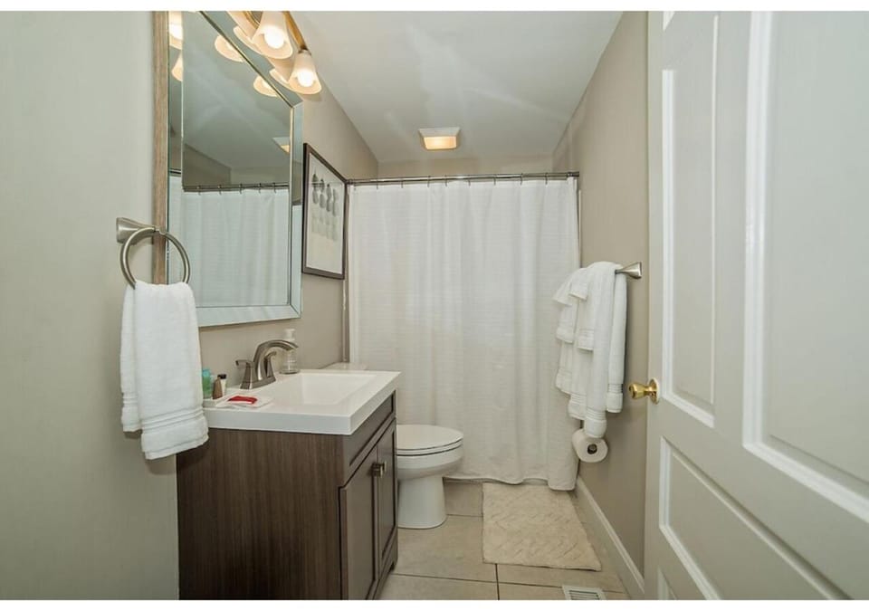 Grand Historic 2 Bedroom Apartment Apartment in Cincinnati