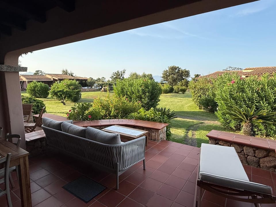 Seating area, Garden view