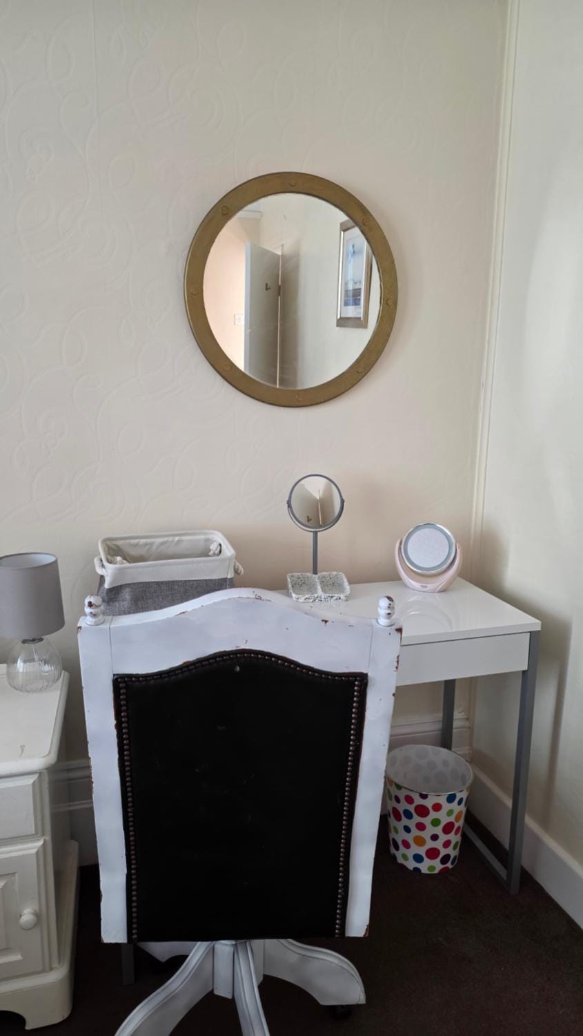 The Red House Apartment in Weymouth