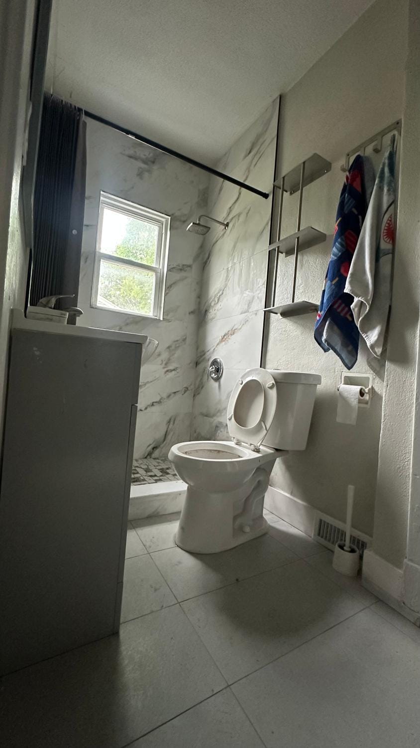 Newly Renovated Home Bed and Breakfast in University City