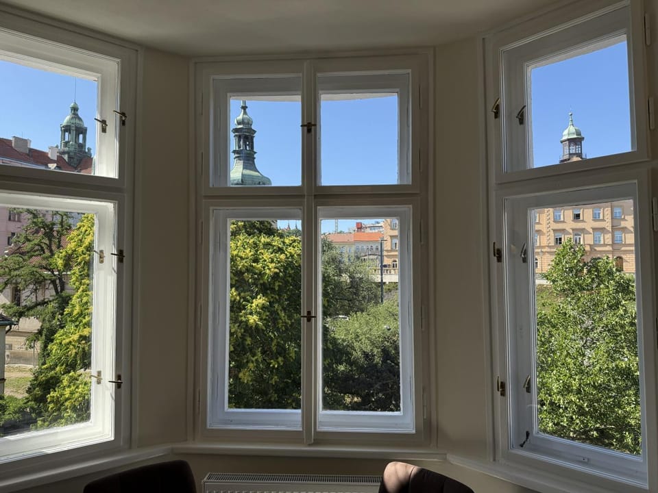 View (from property/room), City view