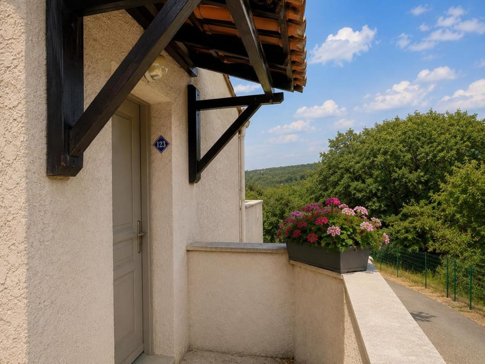 La TERRASSE House in Vallon-Pont-d'Arc