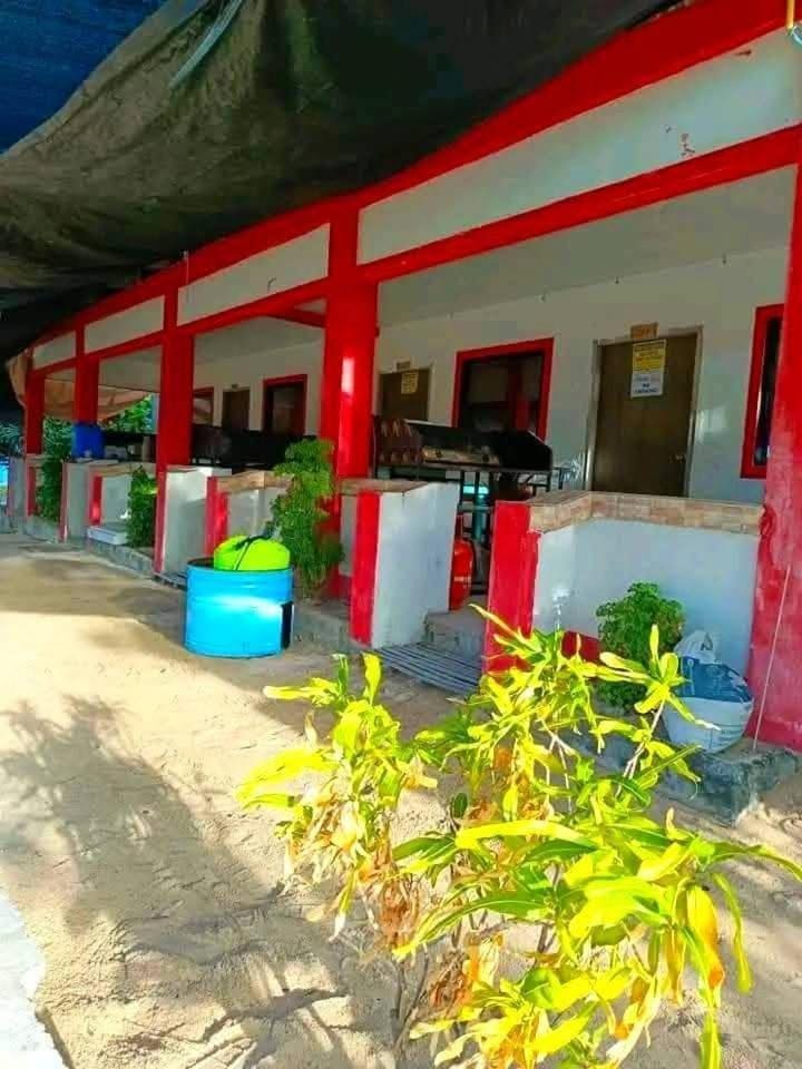 Glab la virginia beach house Hostel in Bolinao