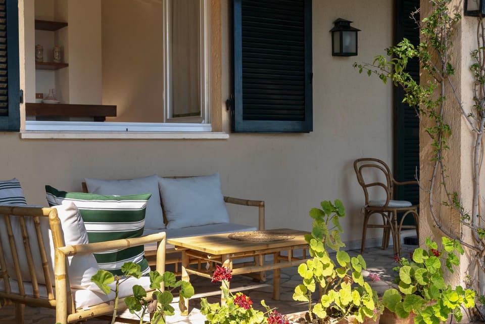 Patio, Day, View (from property/room), Balcony/Terrace, Seating area