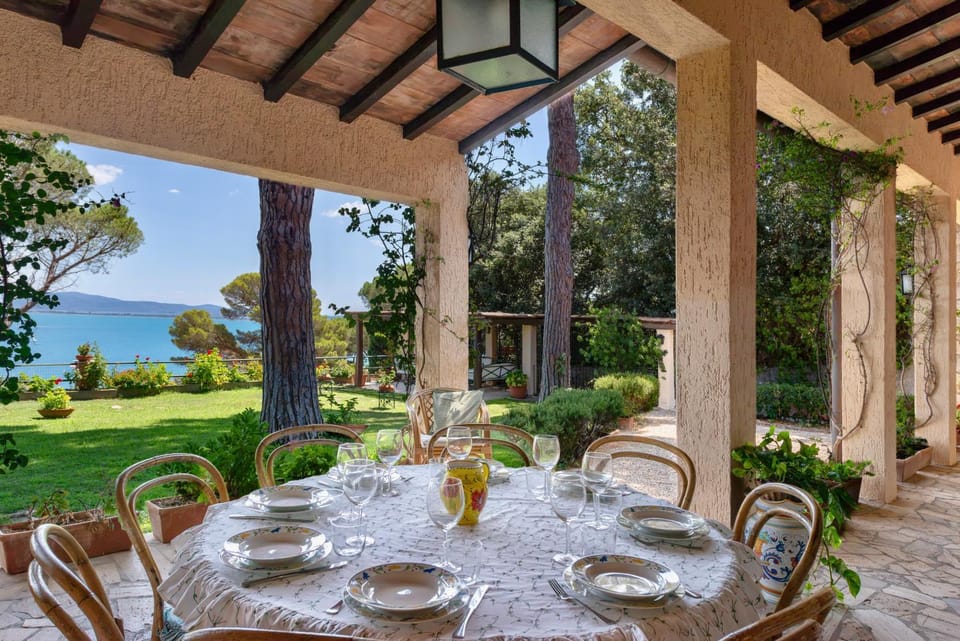 Patio, Spring, Day, Natural landscape, Garden, View (from property/room), Balcony/Terrace, Dining area, Garden view, Sea view