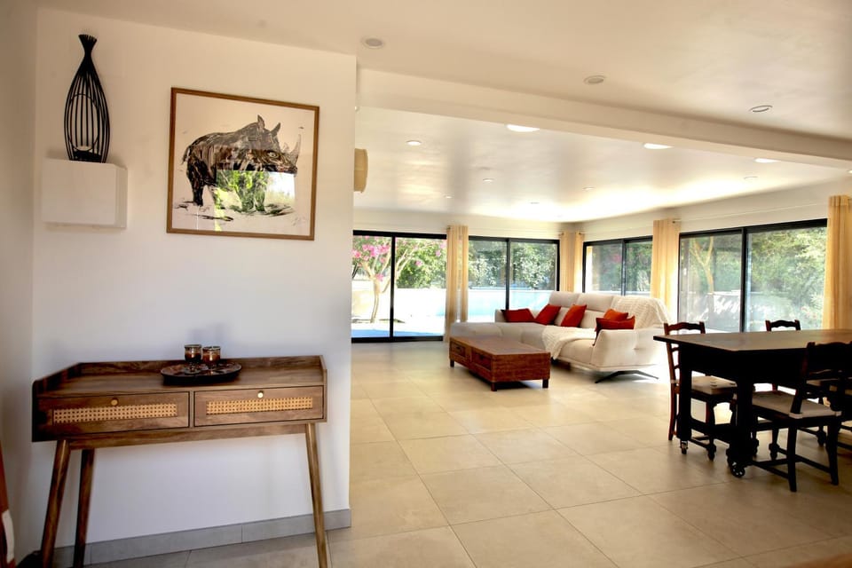 Le Petit St Roch House in Tarascon
