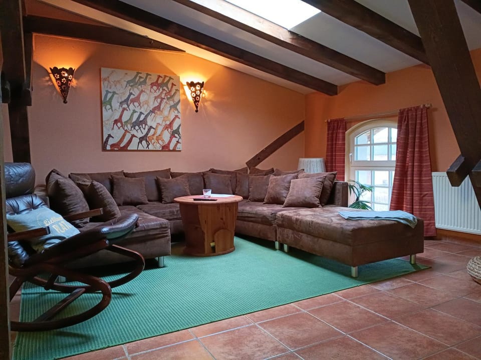 Ferien am Schloss - Wohnung 6 "der Pferdestall", Ferienwohnung am Badesee Apartment in Mecklenburgische Seenplatte